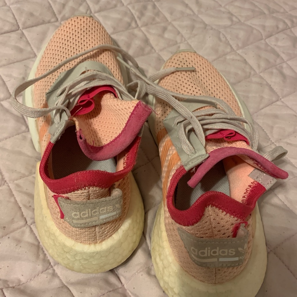 Adidas tennis shoes